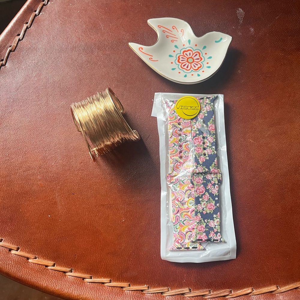Bundle Vigoss Nike floral watch bands (2), bangle bracelet & bird trinket tray